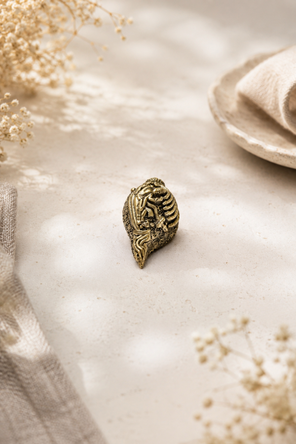 Mini Pavitra Brass Shankh